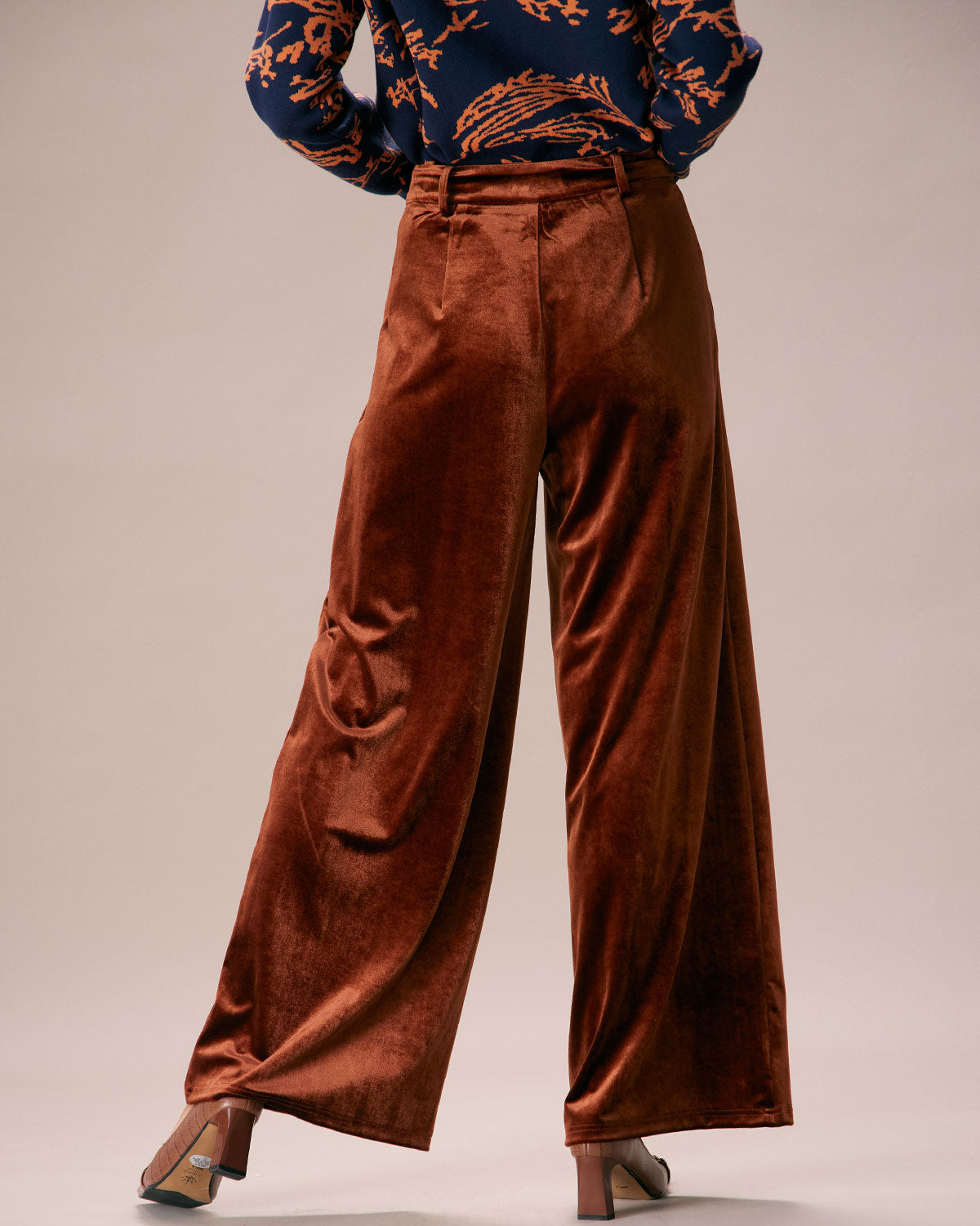 the-brown-high-waisted-velvet-wide-leg-pants-bottoms-dorepf